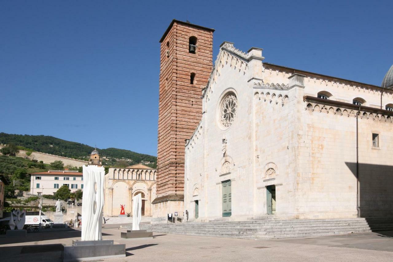 La Piccola Atene Centro Storico Pietrasanta Exterior photo